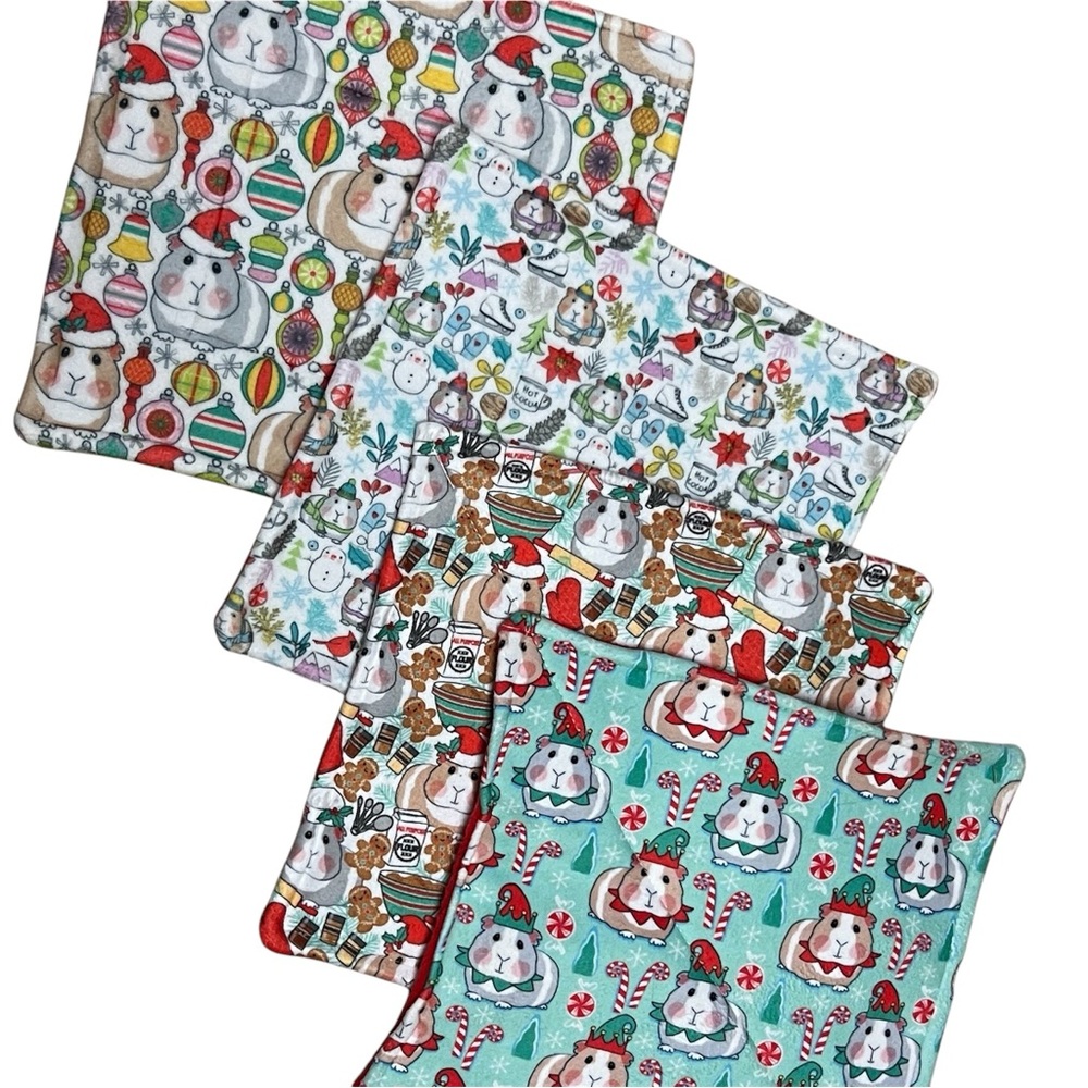 Christmas Holiday Pack Piddle Pee Pads Guinea Pigs x4 Fleece Reversible New